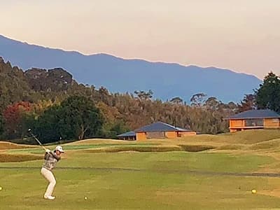 津カントリー倶楽部