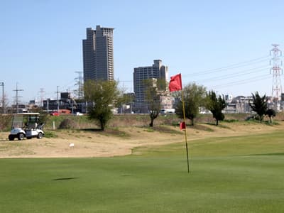 くずはゴルフリンクス（旧：樟葉パブリック・ゴルフ・コース）