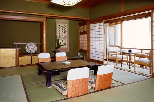 吉野館　ひとりでも”自分らしく”泊まれる宿 2