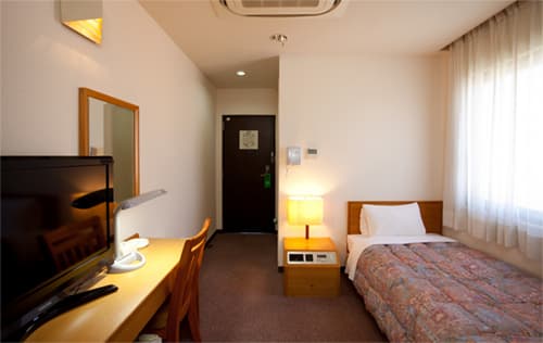 ビジネスホテル鳴門 2