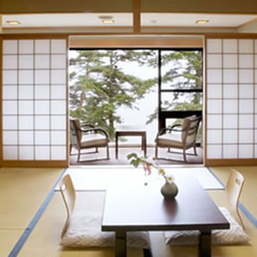 ホテル琵琶レイクオーツカ 2