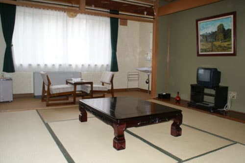 芽登温泉ホテル 2