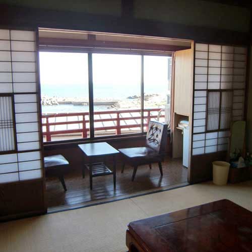 鴨川温泉　画家ゆかりの宿江澤館 2