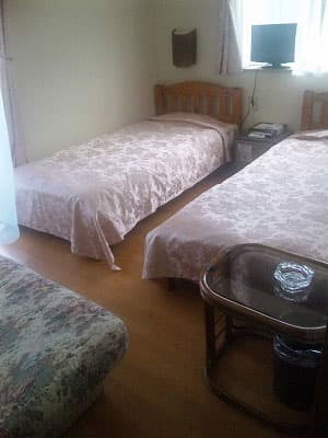 ＲＥＳＯＲＴ　ＰＥＮＳＩＯＮ　ＴＵＲＴＬＥ　ＨＯＵＳＥ 2