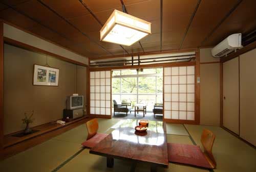 三朝温泉　自家源泉かけ流し露天風呂　清流荘 2