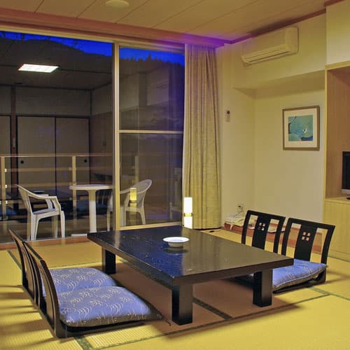 東山温泉メイプルプラザ 2