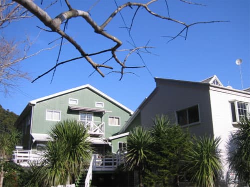 ペットと泊る宿　ペンション　サンデッキ