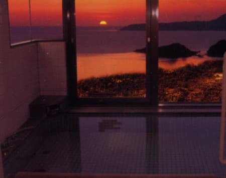 白神海彦山彦館 2