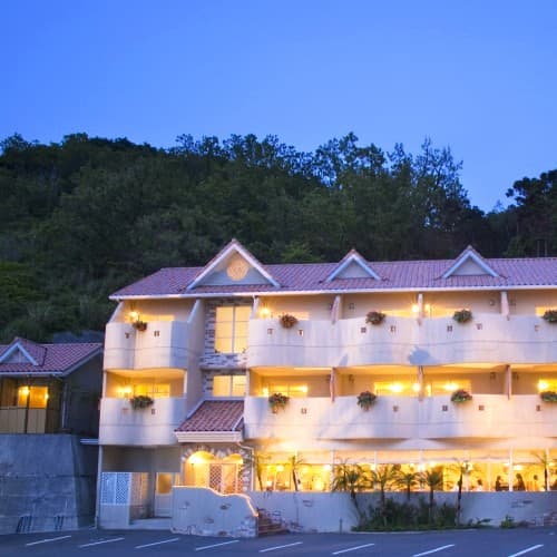 愛犬と泊まれる海と夕陽の楽園 頬杖の刻