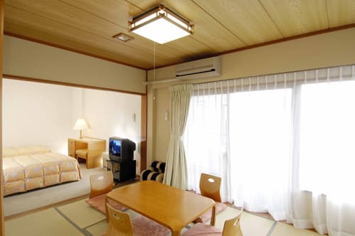 箱根ヴェルデの森（旧　小涌谷温泉　ウィスタリアンライフクラブ　ヴェルデの森） 2