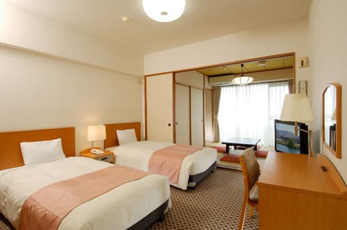 ウィスタリアンライフクラブ熱海 2