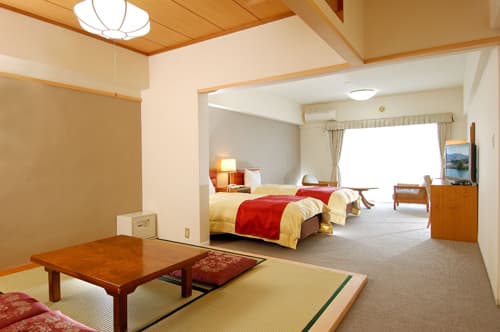 ウィスタリアンライフクラブ宇佐美 2