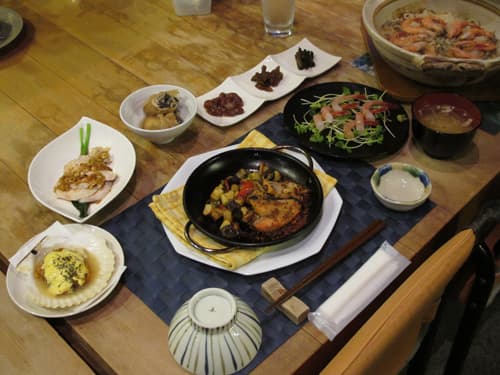 カフェ　＆　イン　吉里吉里 2