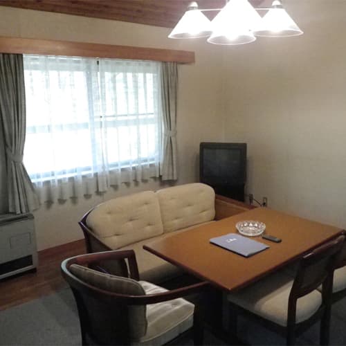 紀州鉄道軽井沢ホテル　アゼリアコテージ 2