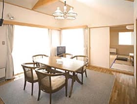 紀州鉄道軽井沢ホテル　しゃくなげ館 2