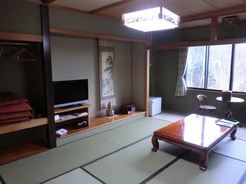 濁河温泉　源泉かけ流しの宿　朝日荘 2