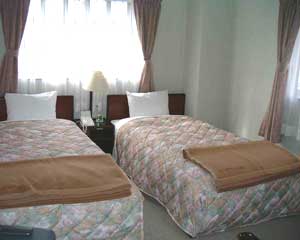 平尾ペンション 2