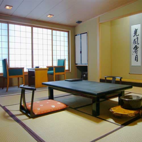 蔦温泉旅館－足元から源泉湧出の自噴温泉－ 2