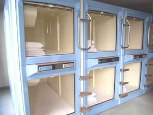 カプセル＆サウナ日本 2