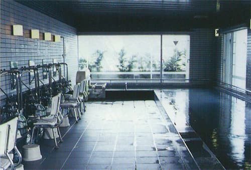 アミティ舞洲（大阪市舞洲障がい者スポーツセンター） 2