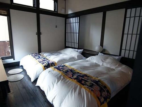 風がささやく離れの宿　山あかり 2