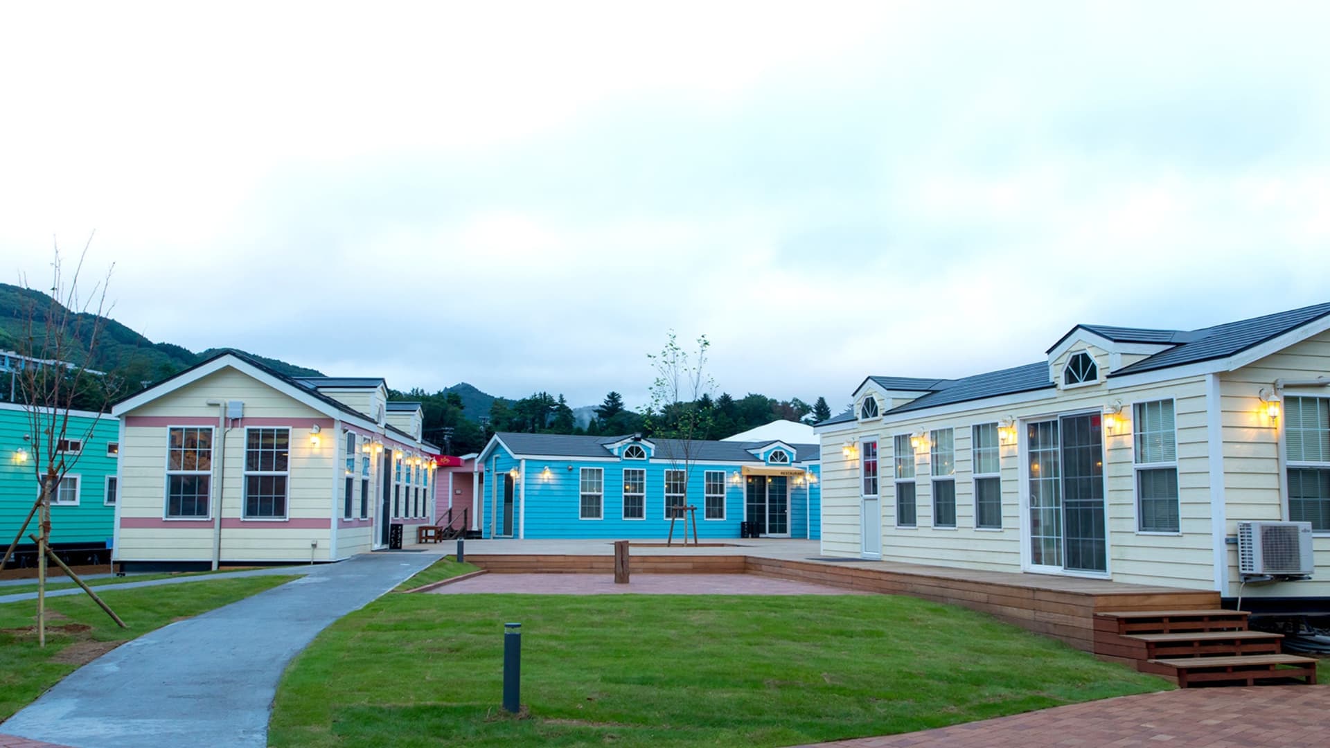 ホテル・エルファロ 女川トレーラービレッジ