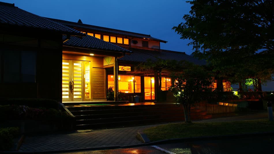 ウッディハウス加茂