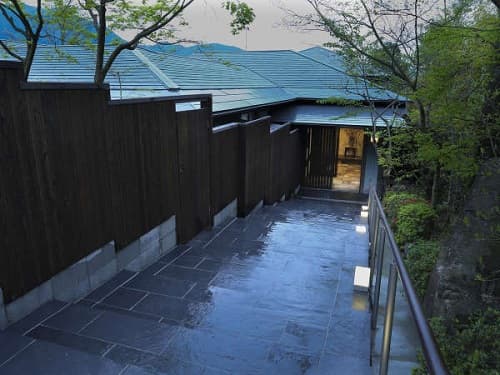 由布院 元(HAJIME)