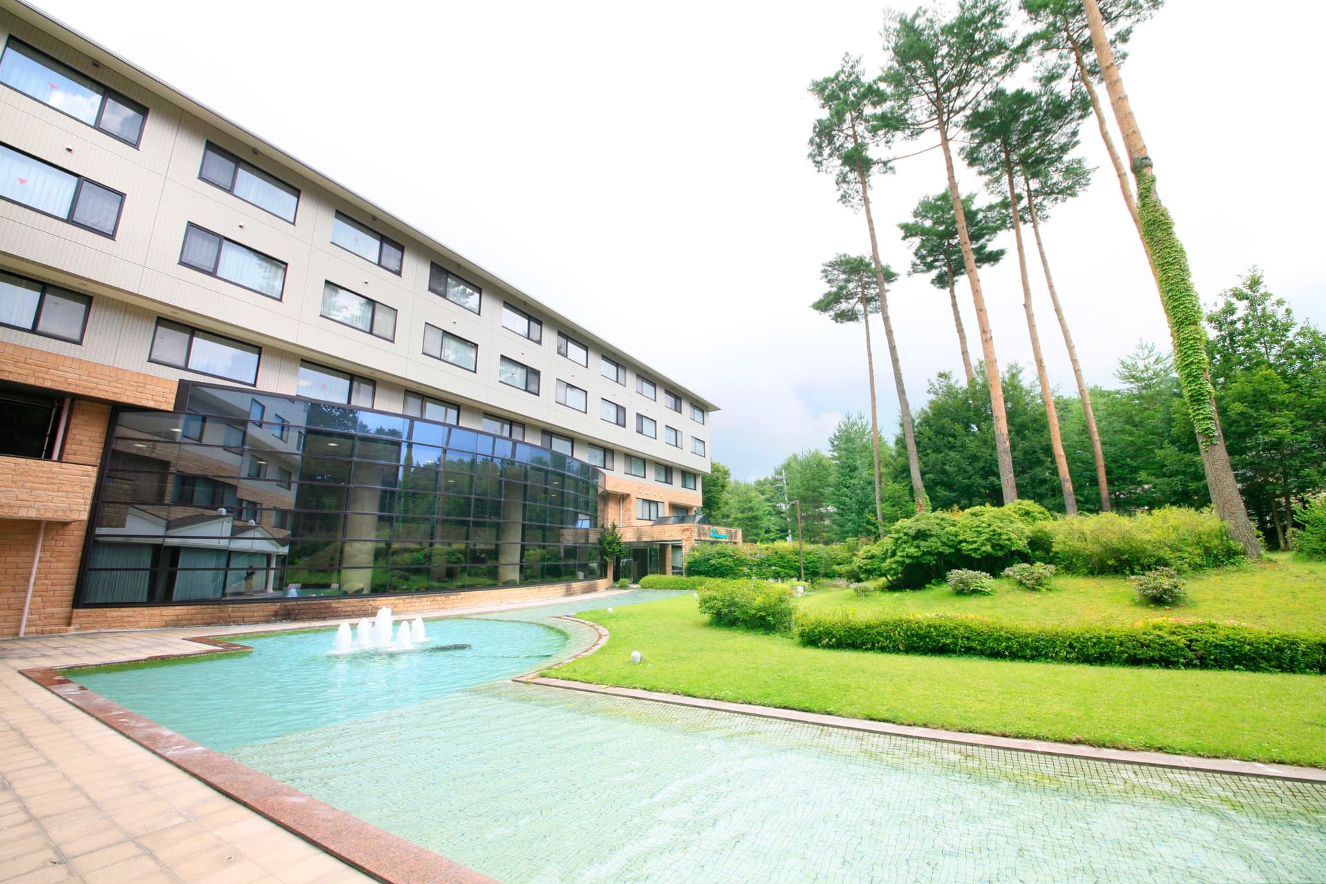 エバーグリーン富士（２６／５／３０〜亀の井ホテル　富士）