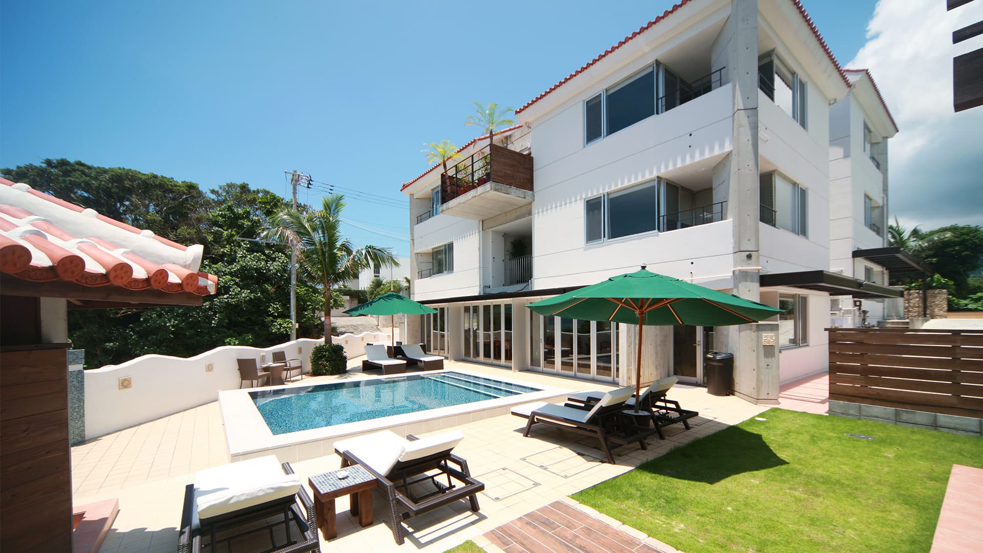 ＳＫＹ　ＯＣＥＡＮ　ＩＳＨＩＧＡＫＩ＜石垣島＞（旧アレーズド・バレ　ＩＳＨＩＧＡＫＩ）