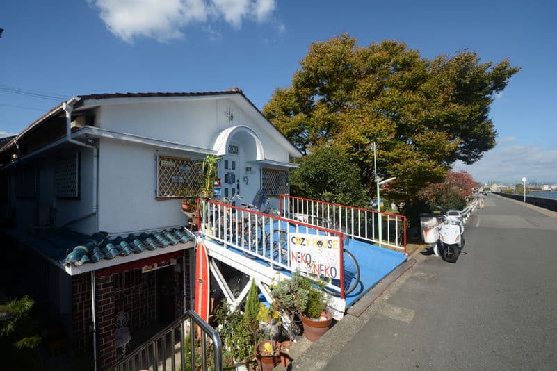 ゲストハウス　ネコネコ