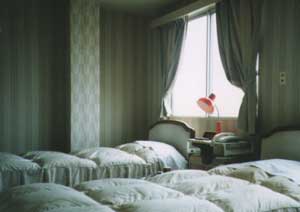 ビジネスホテル鶴 2