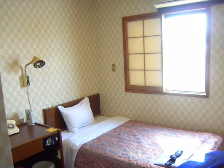 ビジネスホテル　スカイ 2