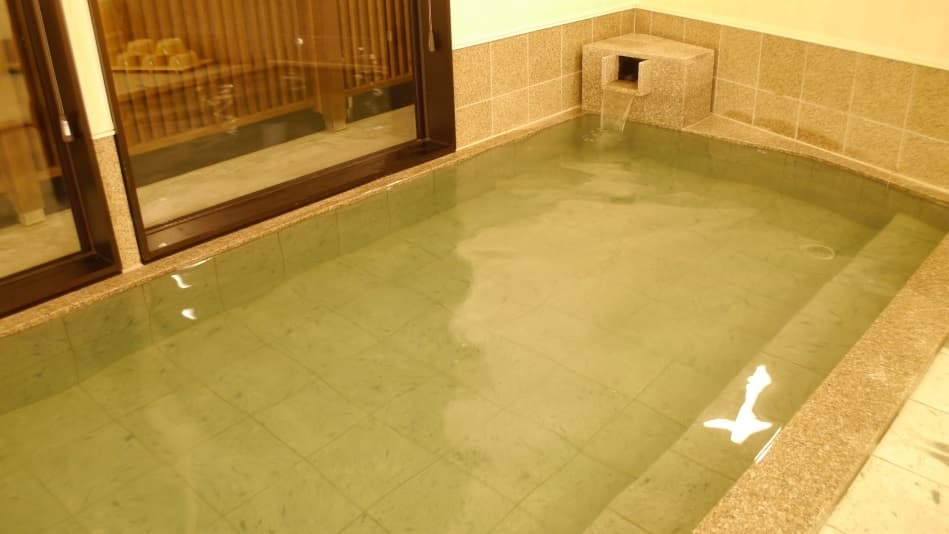 座敷わらし伝説の宿　緑風荘 2