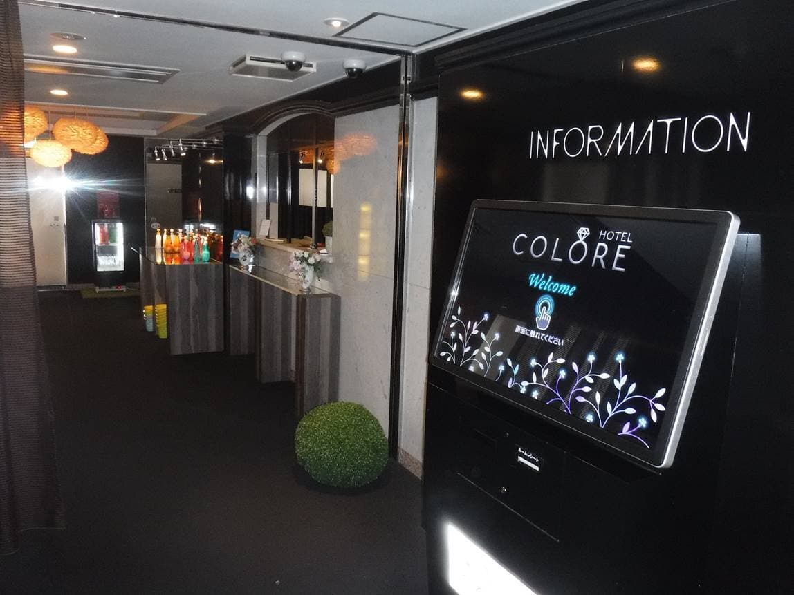 ホテル　ＣＯＬＯＲＥ【大人専用１８禁・ハピホテ提携】 2