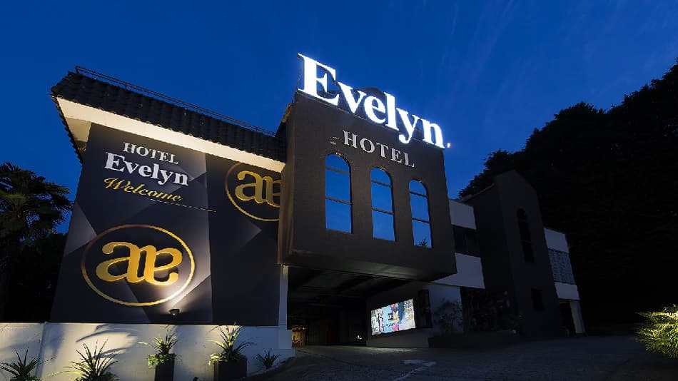 ホテル　エヴリン【大人専用１８禁・ハピホテ提携】