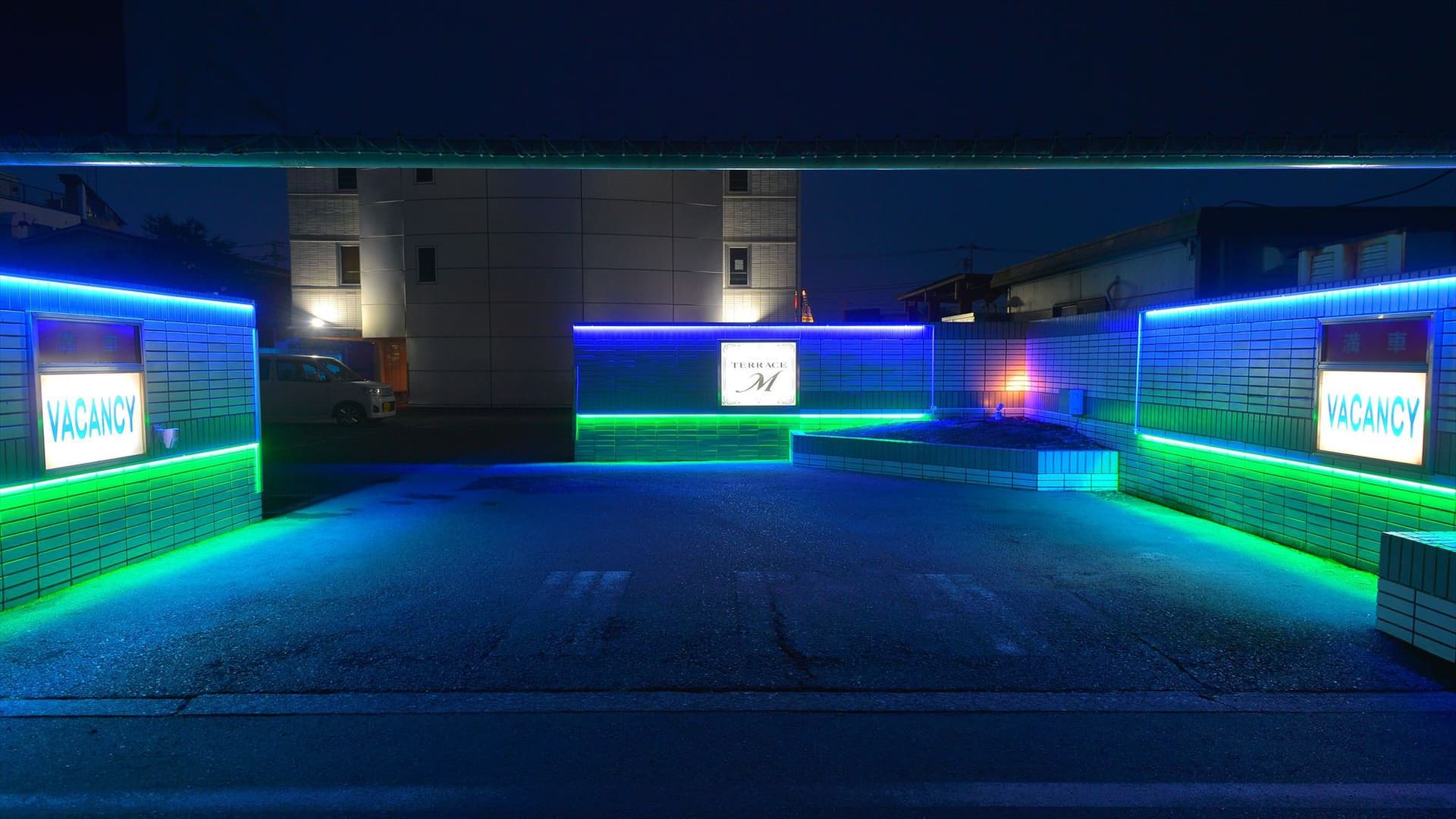 テラスＭ横田ベース【大人専用１８禁・ハピホテ提携】