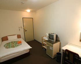 ビジネス旅館駅前 2