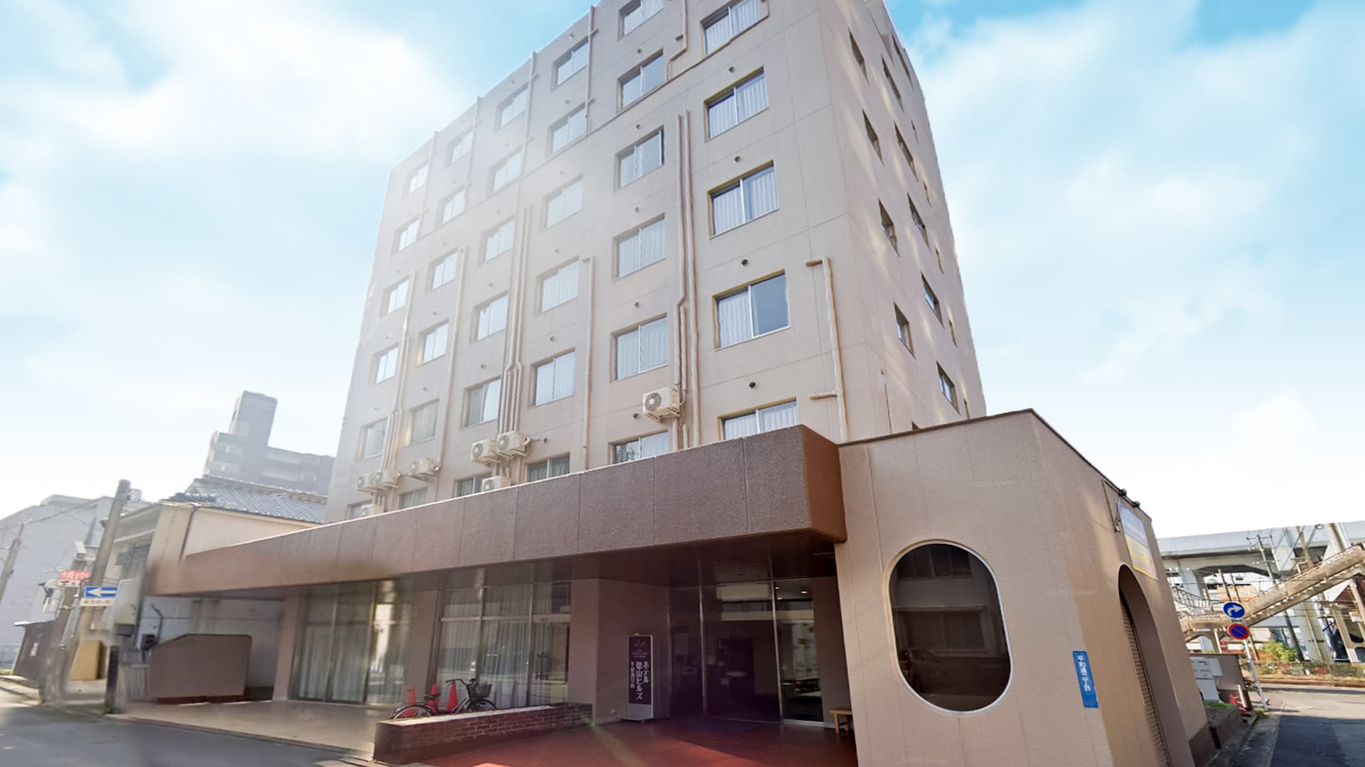 ホテル徳山ヒルズ 平和通り店(BBHホテルグループ)