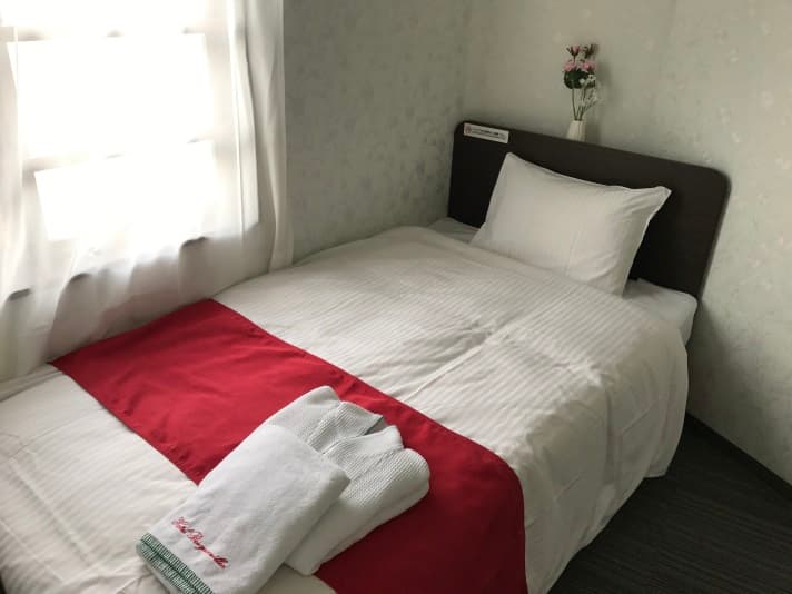 ホテルブーゲンビリア日野 2