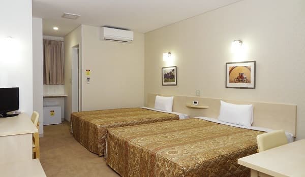 ファミリーロッジ旅籠屋・吉野川ＳＡ店 2