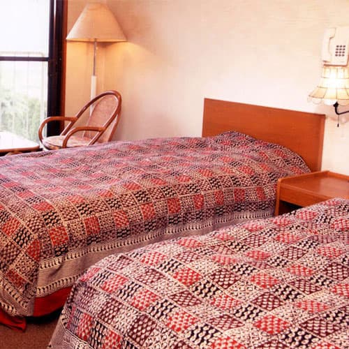 ホテル＆レストラン　イエスタディ 2