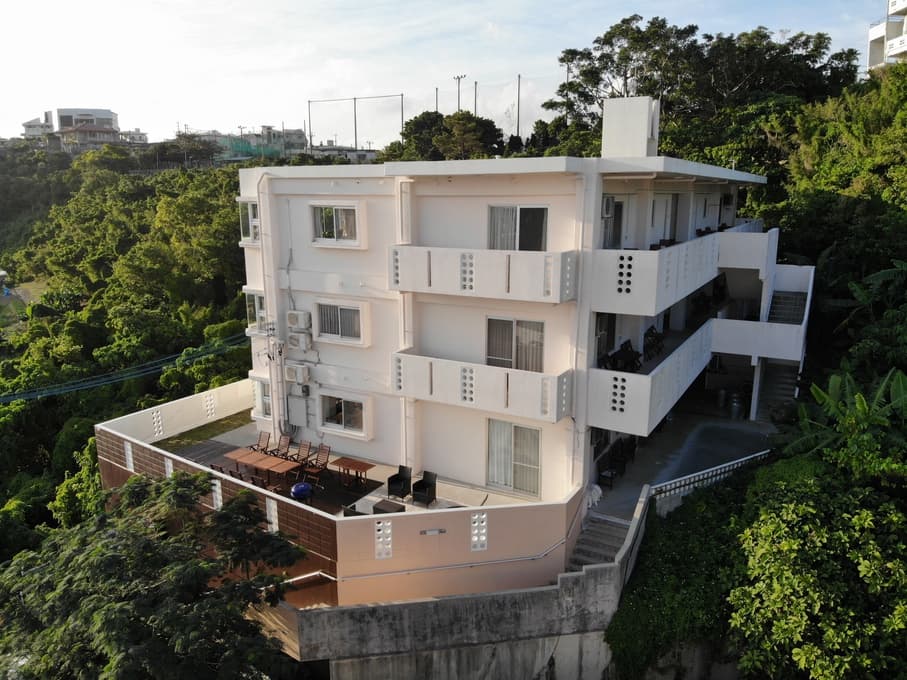 Dot Hotel Okinawa (旧グリーンガーデンヒルズ)