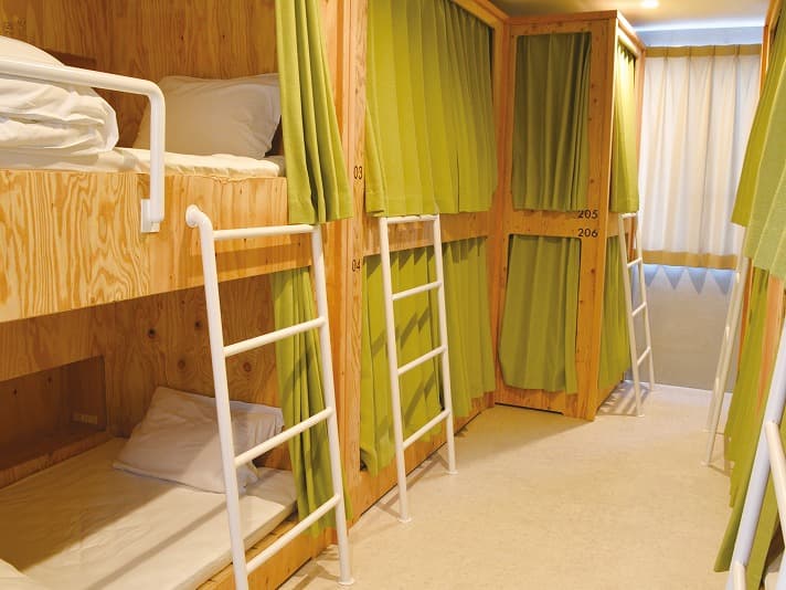 ＬＯＤＧＥＲ　Ｈｏｓｔｅｌ　ａｎｄ　Ｒｅｓｔａｕｒａｎｔ 2