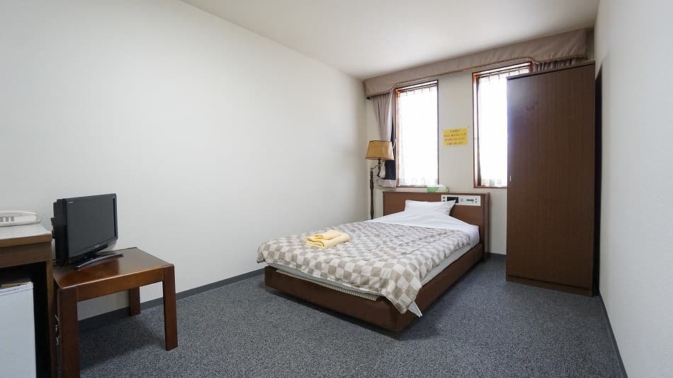 ウィークリー翔　ホテル土岐 2