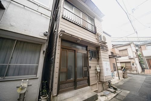 ★駅から３分★フルリノベーション済、浅草８分、スカイツリー５分フレンチなおしゃれな丸貸戸建　＾