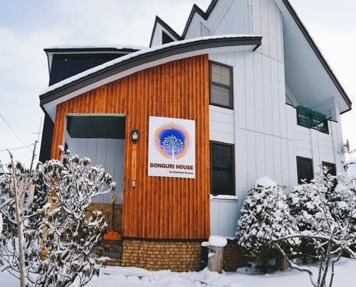 どんぐりハウス ^