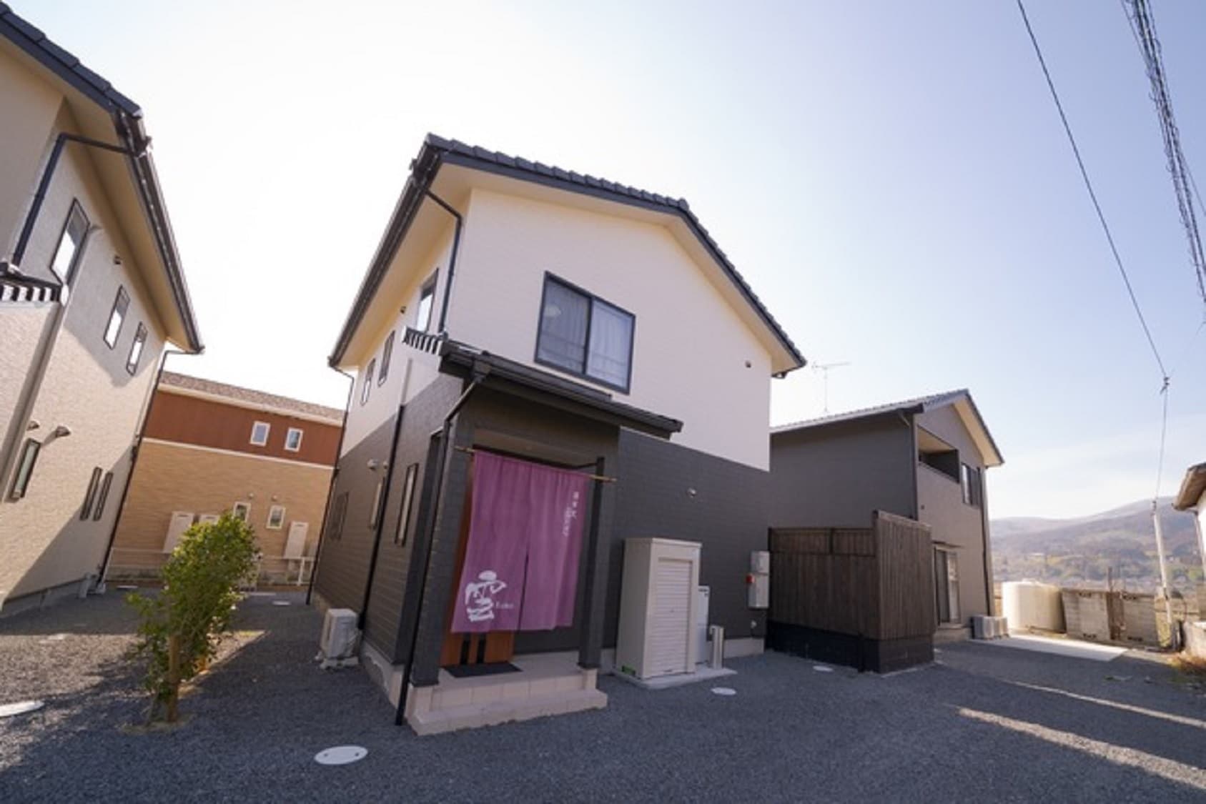 高のや　雲　＾