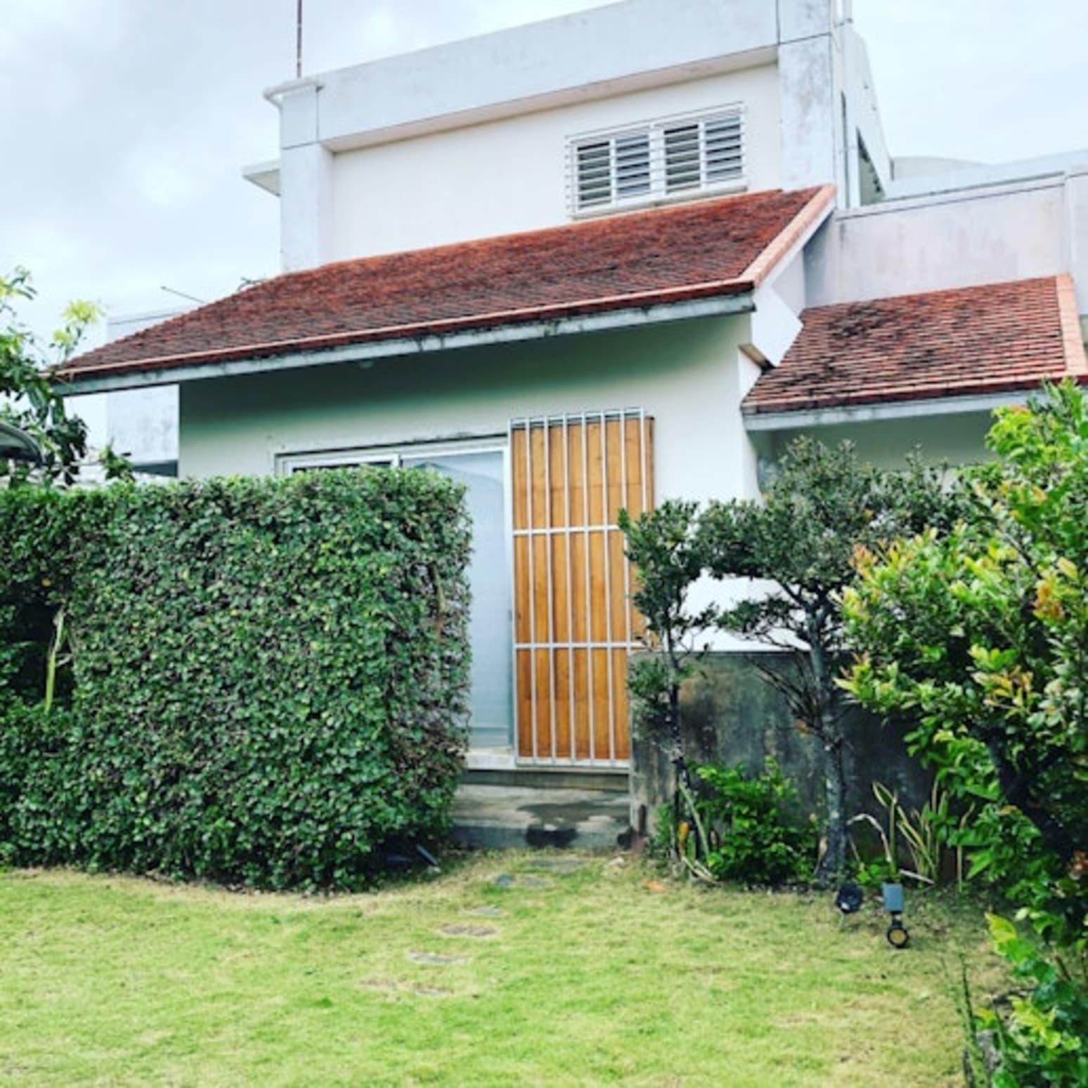 島の暮らしを感じる一軒家　＾