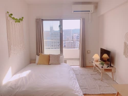 博多駅まで徒歩５分！　敷地内の激安駐車場あり！オシャレなお部屋で福岡満喫ステイ！　ピコロ博多／民泊